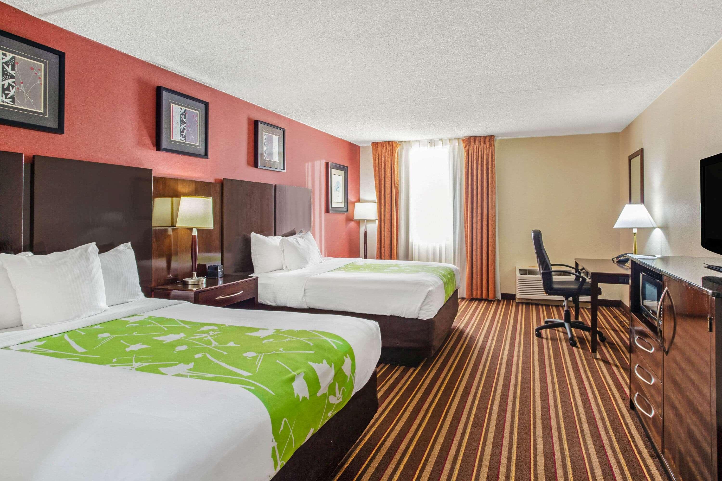 Hotel La Quinta By Wyndham Salisbury Extérieur photo