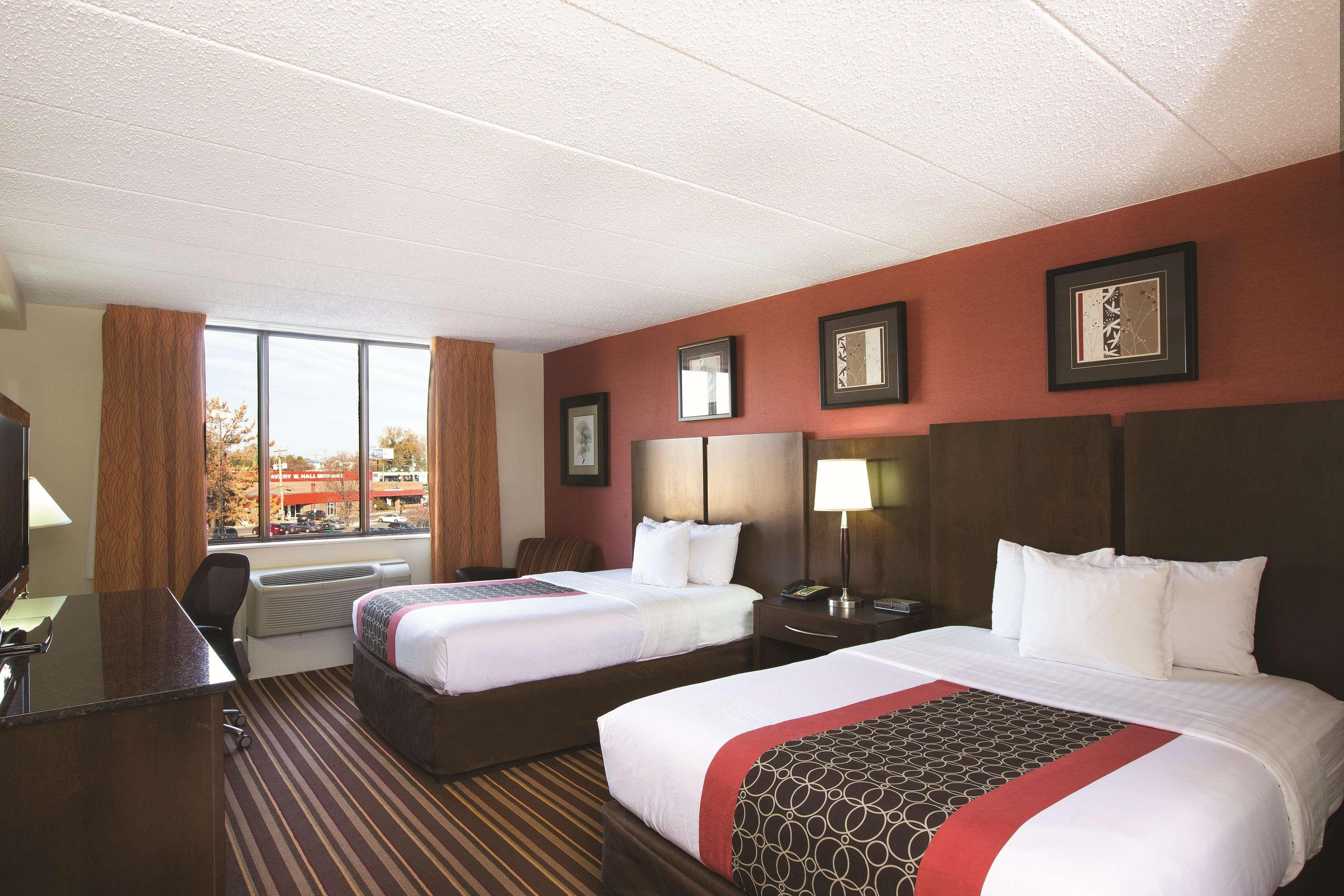 Hotel La Quinta By Wyndham Salisbury Extérieur photo