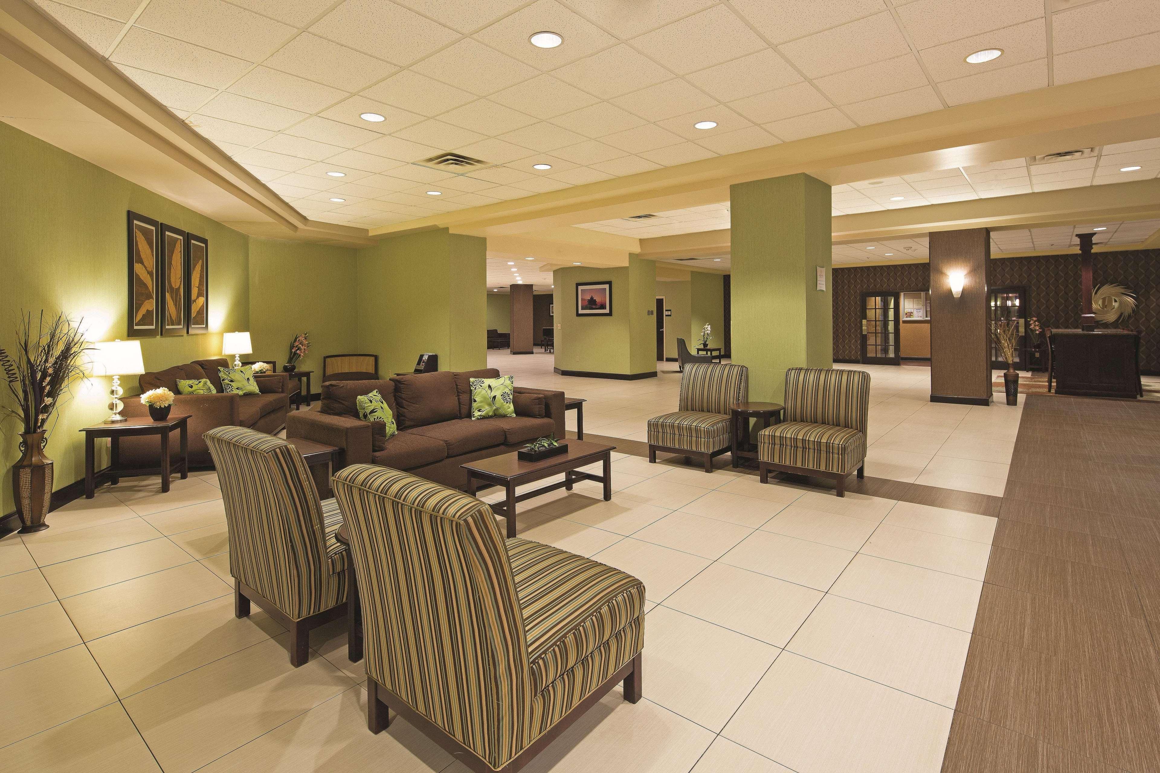 Hotel La Quinta By Wyndham Salisbury Extérieur photo